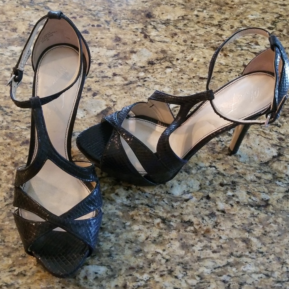 Marc Fisher heels size 8M